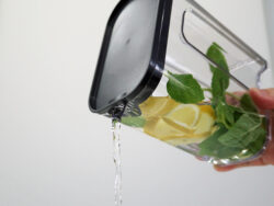 KK-782_スマート冷水筒グレー_KOKUBO小久保工業所15